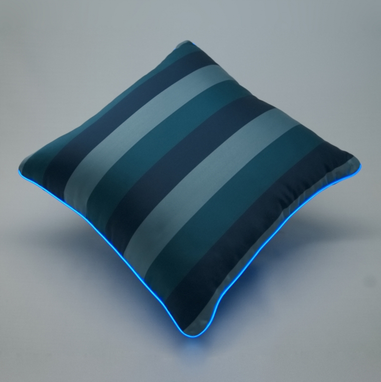 Cuscino Luminoso Blu Rigato